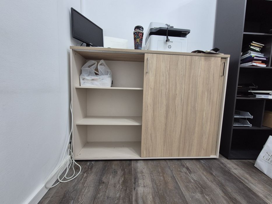 Шкаф офисный с раздвижными дверями