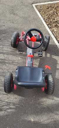 Kart ,poate fi folosit de copil pana la 8 ani