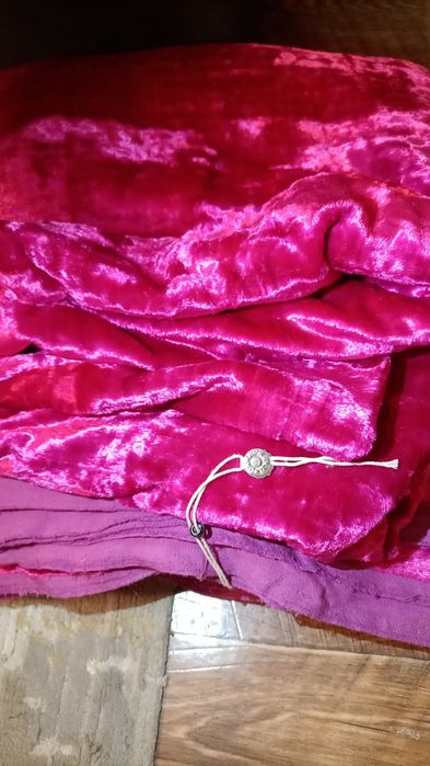 Ткань плюш продам.