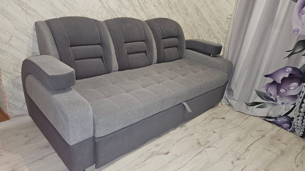 Продам диван в отличном состоянии