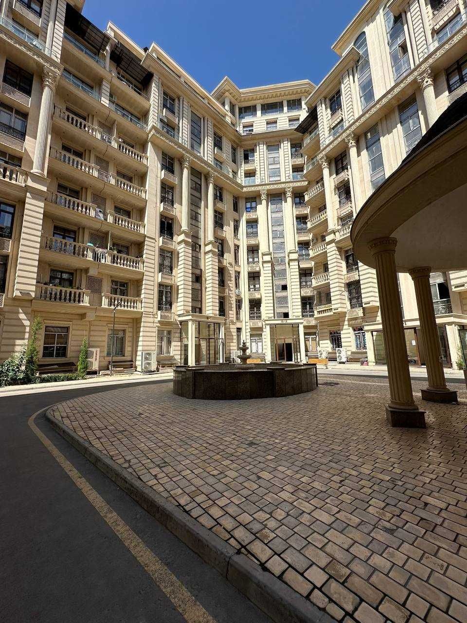 ПРОДАЕТСЯ КВАРТИРА. 3-комнатная квартира, Урбан Строй, Oq Saroy