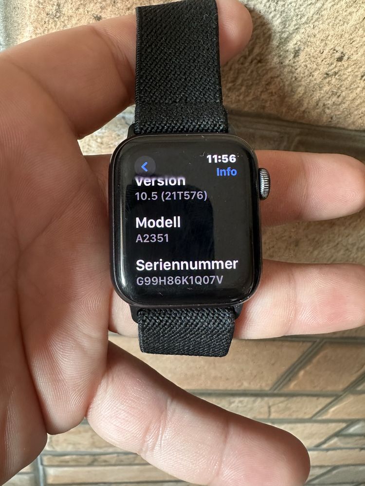 Смарт часовник Appel Se 2