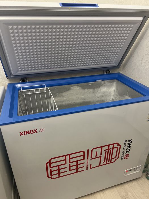 Морозильник в хорошем состояние