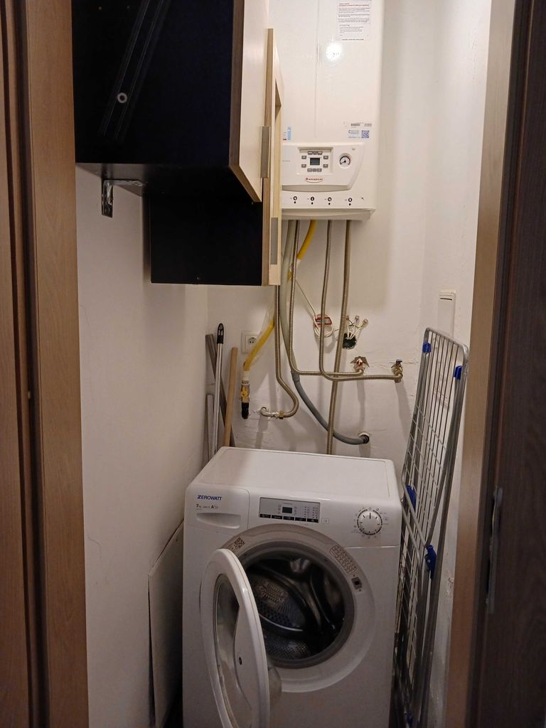 Дава се под наем Тристаен апартамент в София, Лозенец - 85 кв.м за 663 € - Снимка #7