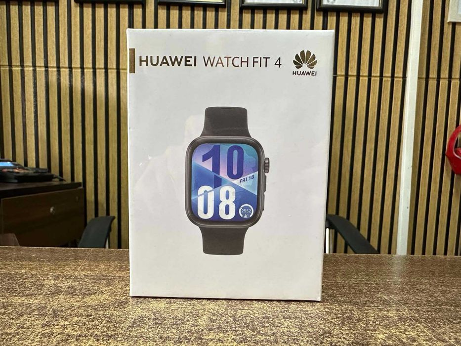 НОВ Huawei Watch Fit 4 Black, запечатан