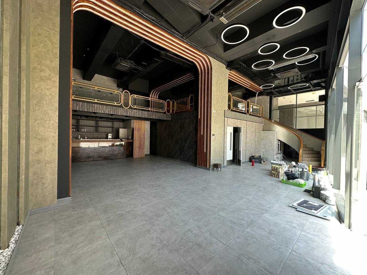 Кафе ресторан ЖК Акай Сити 1-2 этаж 250 м² без ремонта вдоль дороги