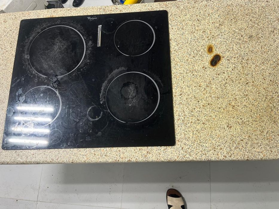 Электронный плита рабочи