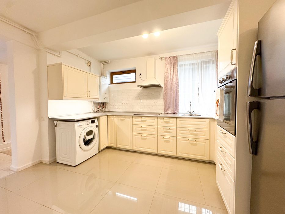 Casa tip duplex P+1E , zona ultracentrala ploiesti