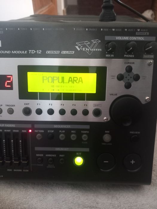 Vând schimb  procesor tobe electronice ROLAND td 12 și cinele roland