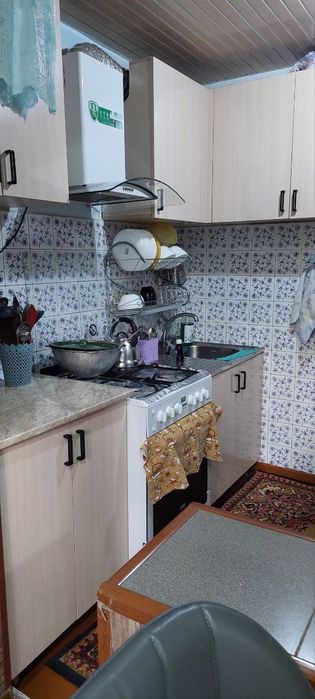 Срочно продаётся 2ух комнатная квартира в районе Аранча!