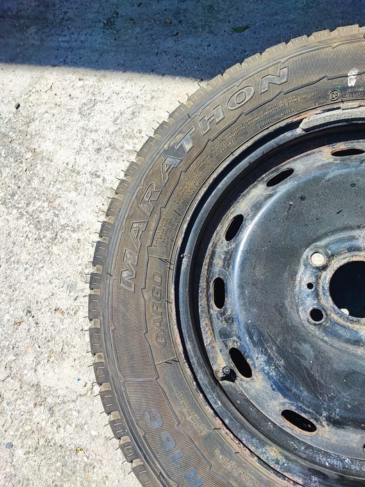 Vînd roata rezerva renault trafic 3 2017