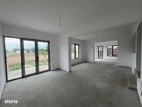 Vila 5 Camere de Vanzare Dimieni