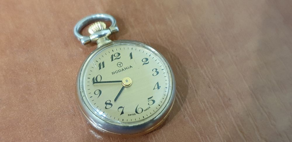 Швейцарские кулон-часы, очень редкие 1955 года