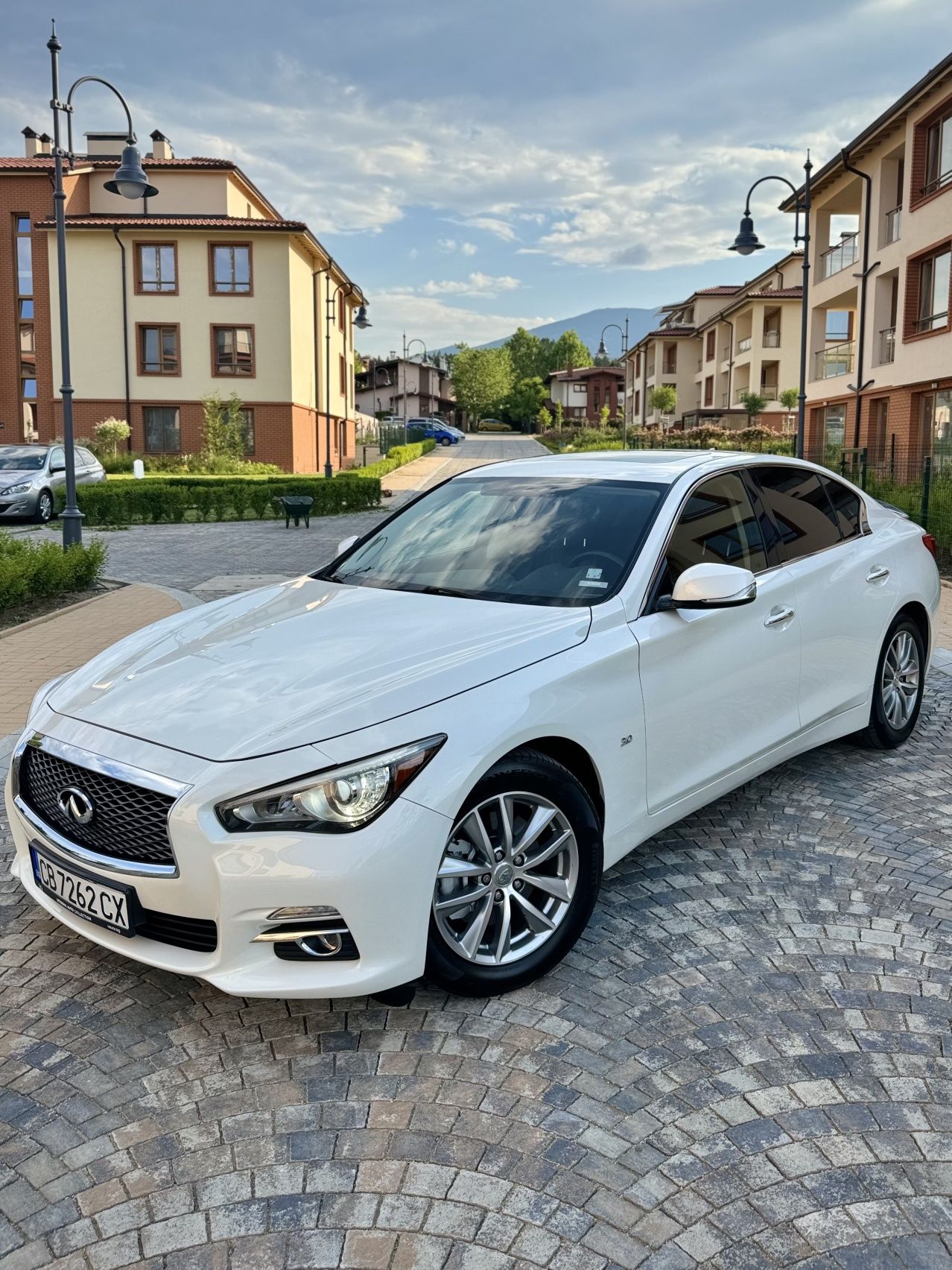 Infiniti q50 3.0t AWD 300кс