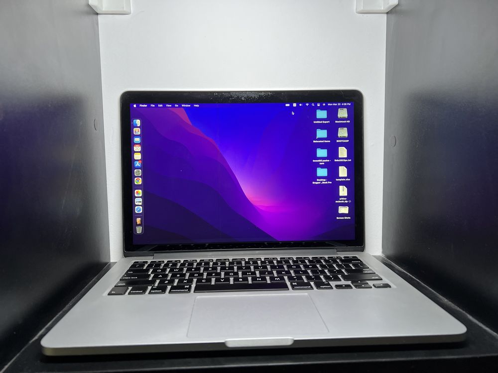 Macbook pro 13 inch 2015 cto 16gb ram intel i7 1tb ssd + accesorii