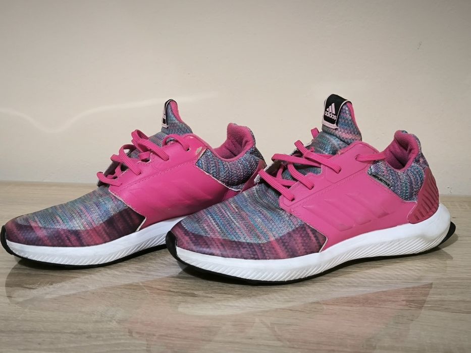 Adidași Adidas in stare foarte buna