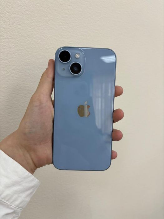 IPhone 14 Blue color