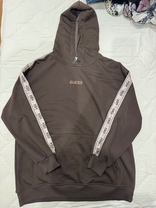 Дамски суитшъри.