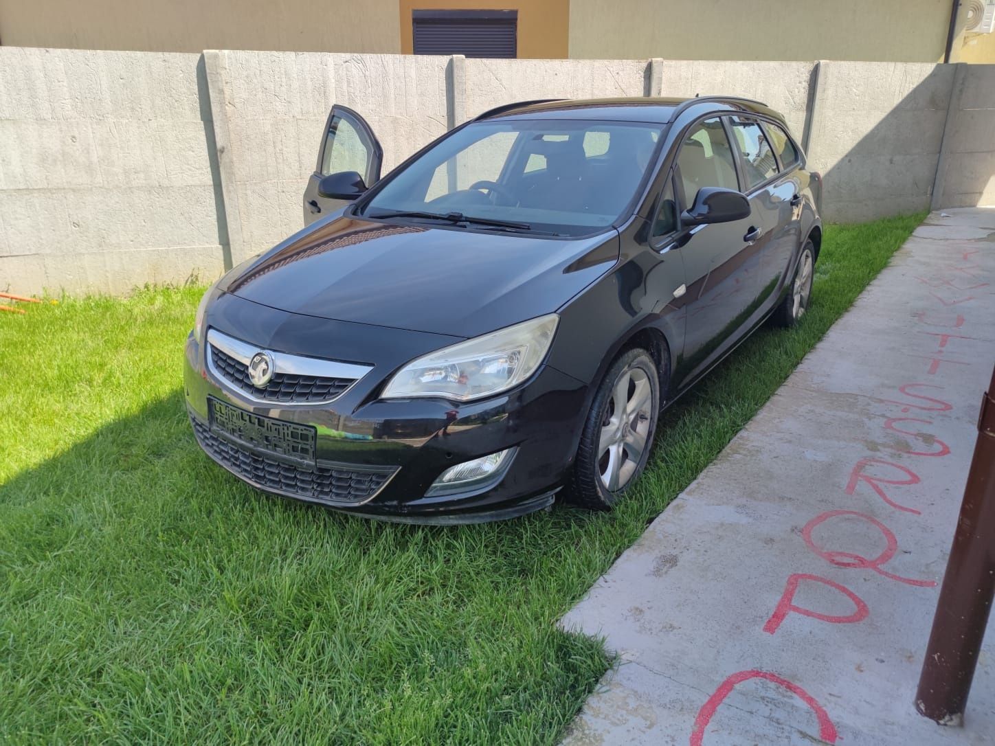 Dezmembrez Opel Astra J 1.7 A17DTR Euro 5