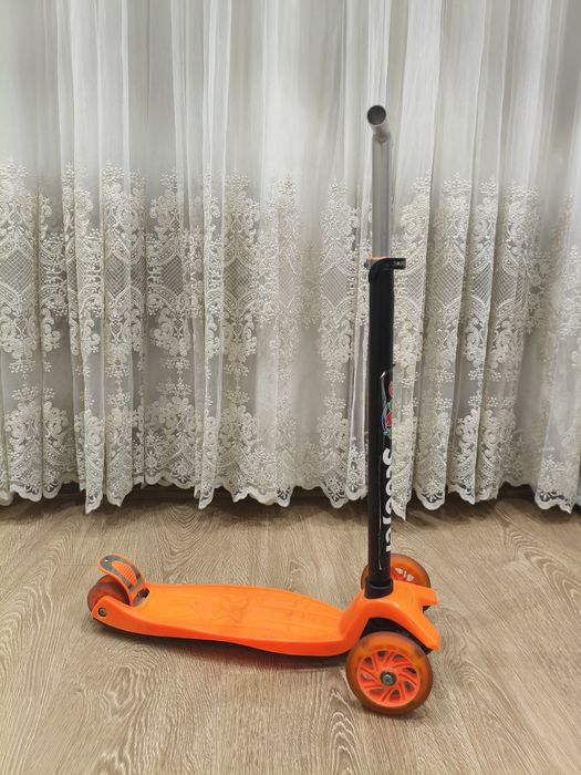 Самокат детский бу отличная состояние