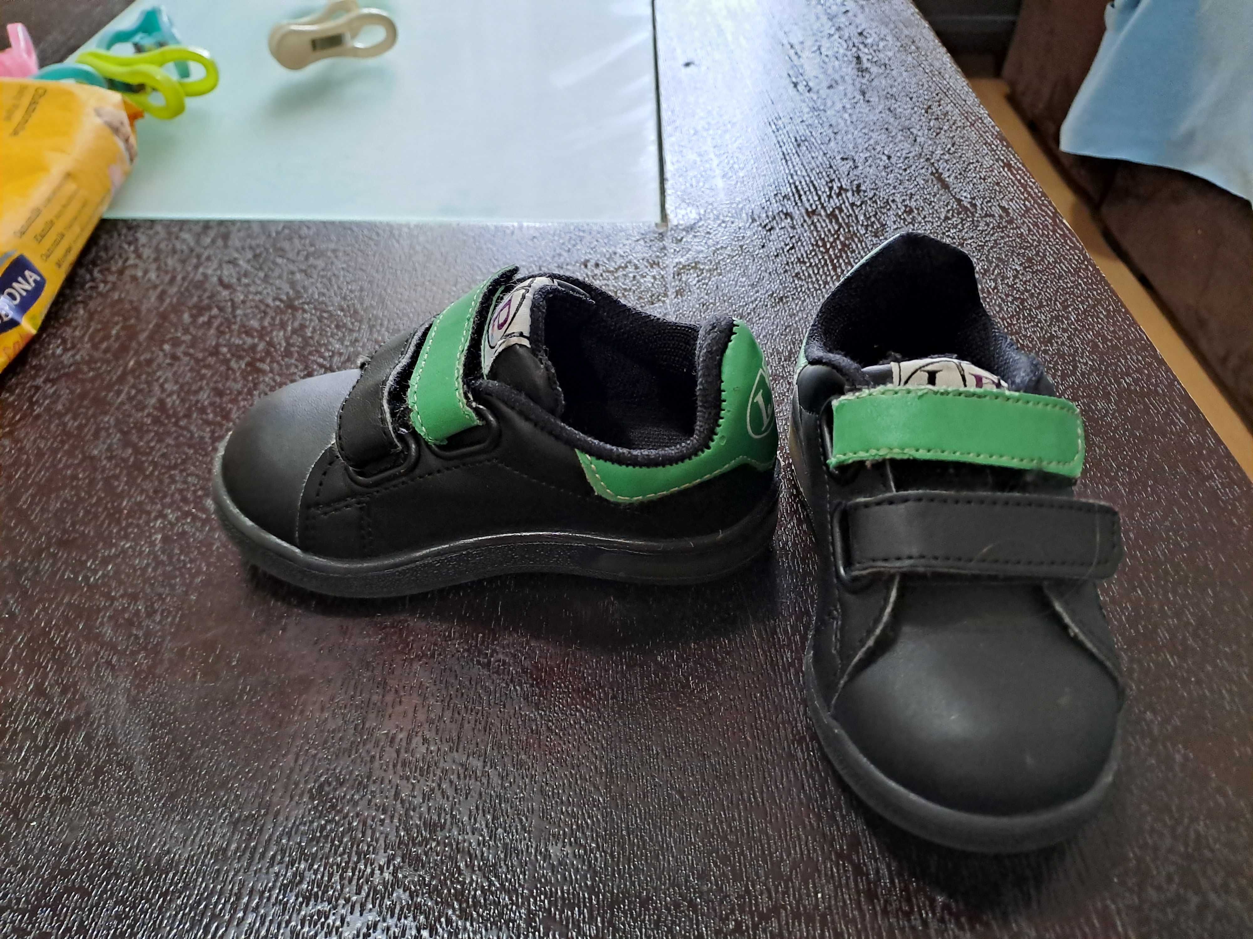 Бебешки обувки размер 22