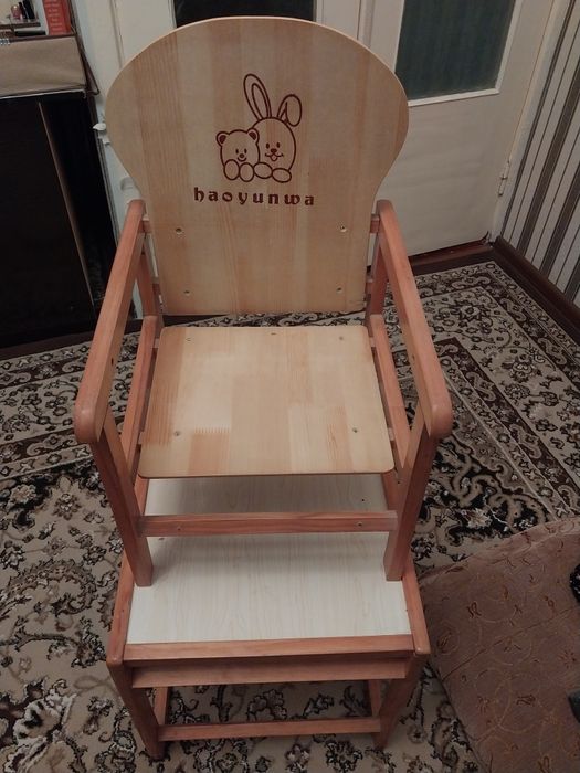 Детский  столик .