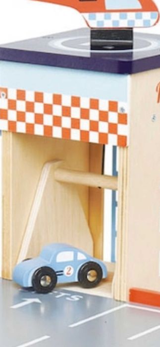 Parcare din lemn,Tender Leaf