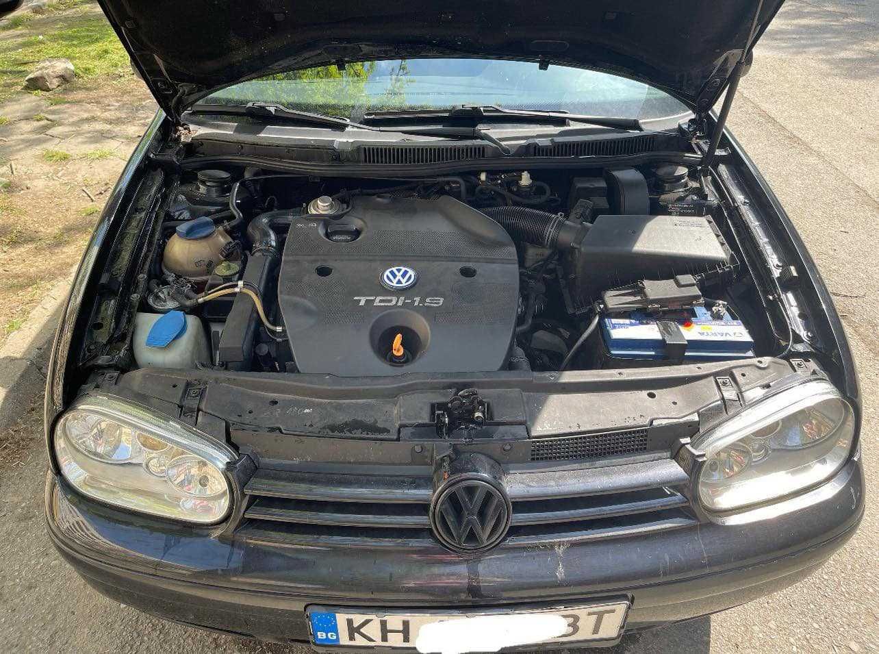 Продавам VW Golf 4 – 1.9 TDI - черен металик