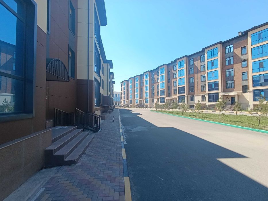 $ продам 3-х комнатную квартиру в ЖК "Жасмин"