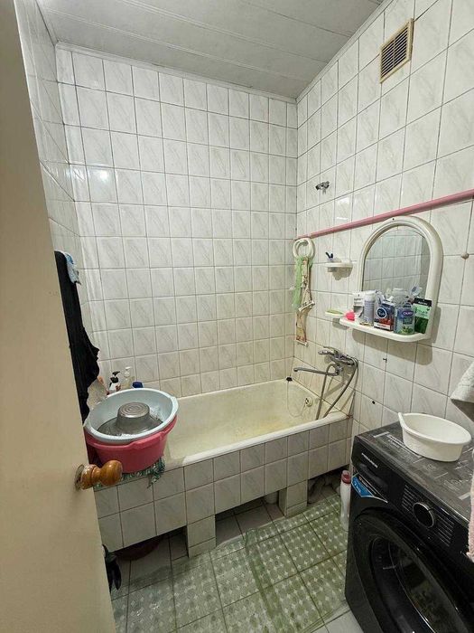 ПРОДАЁТСЯ квартира Юнусабад2 рядом метро шахристон 2 ком 56 м2