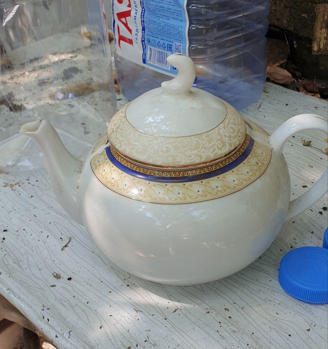 Продам заварной чайник.