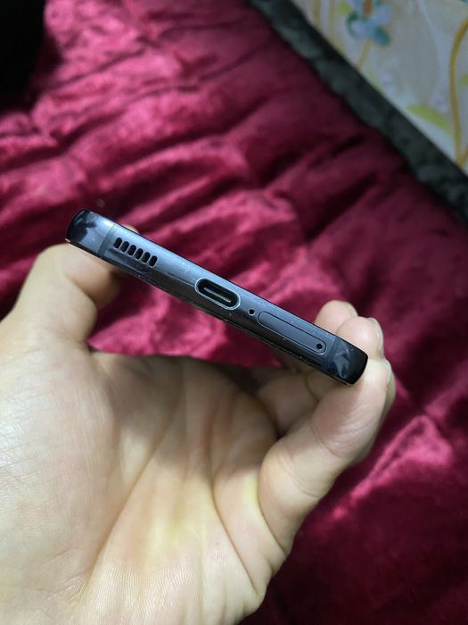 Samsung galaxy s22 / zarafshon