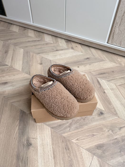 UGG Tasman Curly чехли