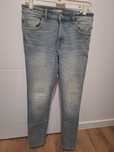 Pantaloni jeans noi Zara