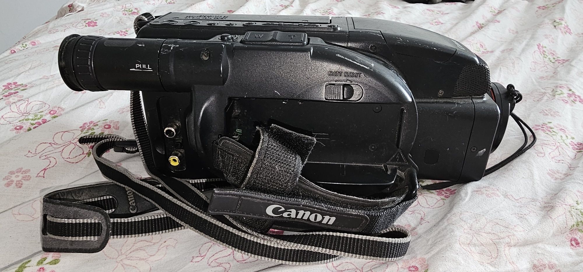 Camera video caseta 8mm Canon E300 pentru piese
