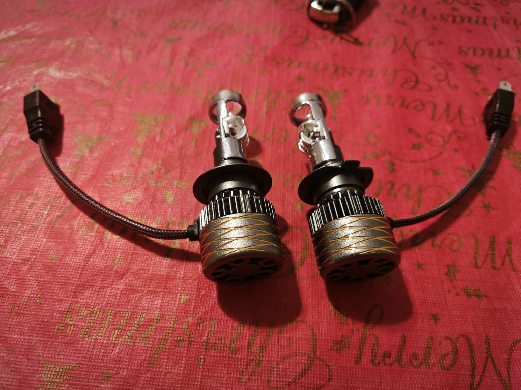 H7 led с лупа, плюс подарък