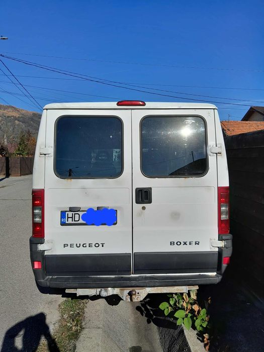 PEUGEOU boxer 2.0 8 locuri