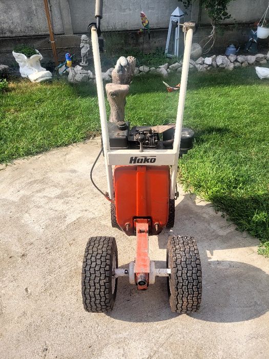 Motocultor cu plug