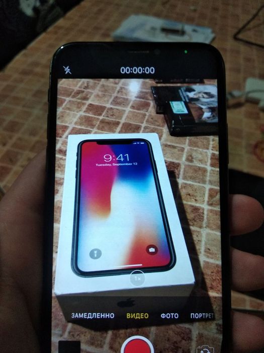 Срочно продается айфон 10