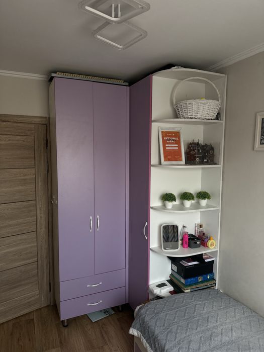 Угловой шкаф в детскую комнату