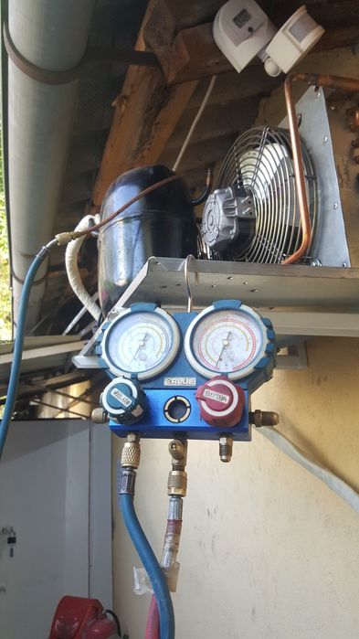 Reparatii camere frigorifice,lazi frigorifice, vitrine