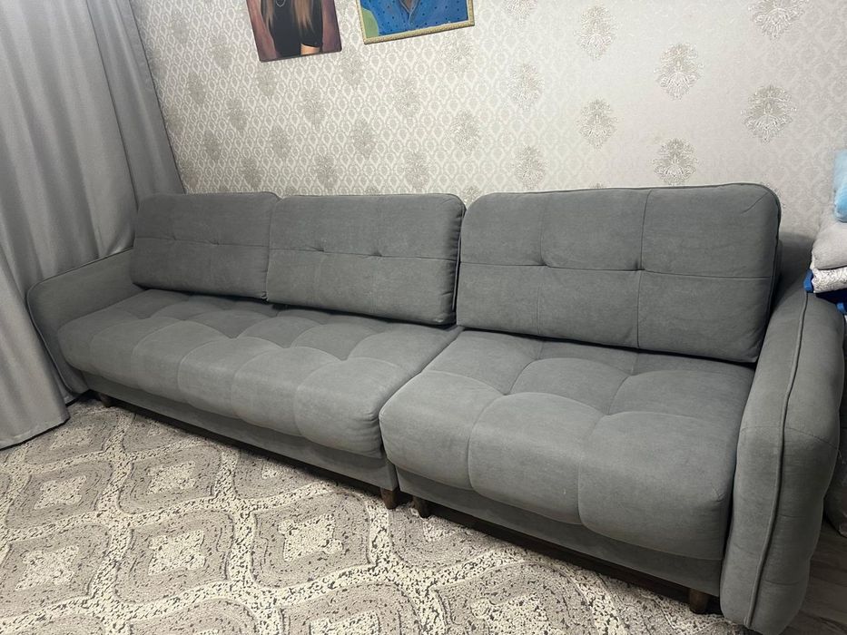 Продам диван  срочно