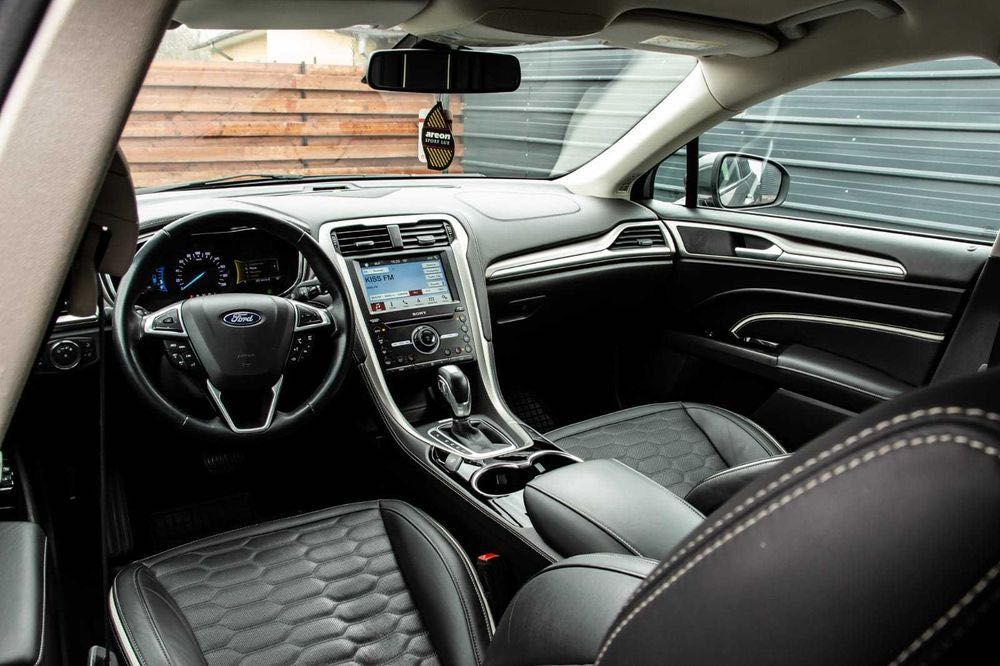 Ford Mondeo Vignale Hybrid 2019