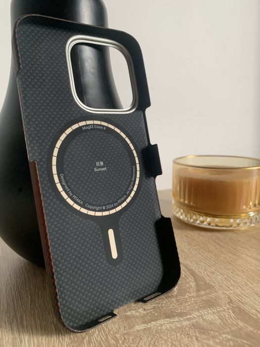 Pitaka carbon IP 16 pro