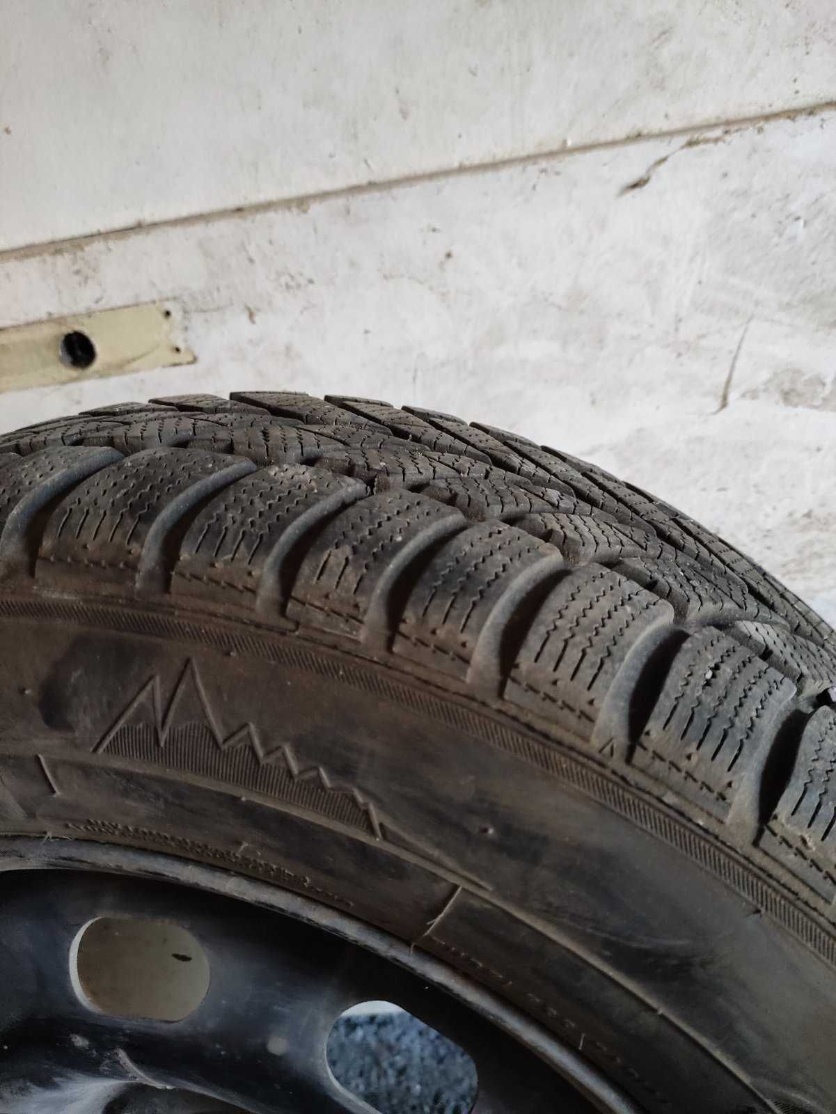 195/65/15 Maxxis зимни гуми с джанти