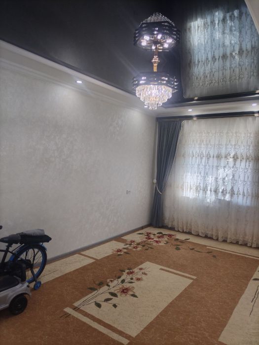 Чирчик 10 м/р Карвон 3х 78кв/м 54.000$ Бош толов ва Паспорт бн Ипотека