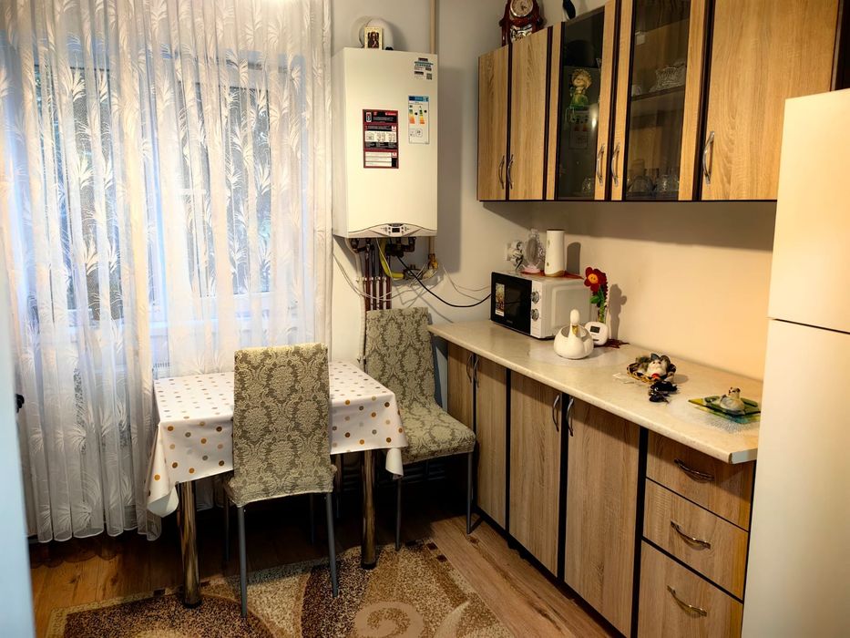 Vând apartament 2 camere