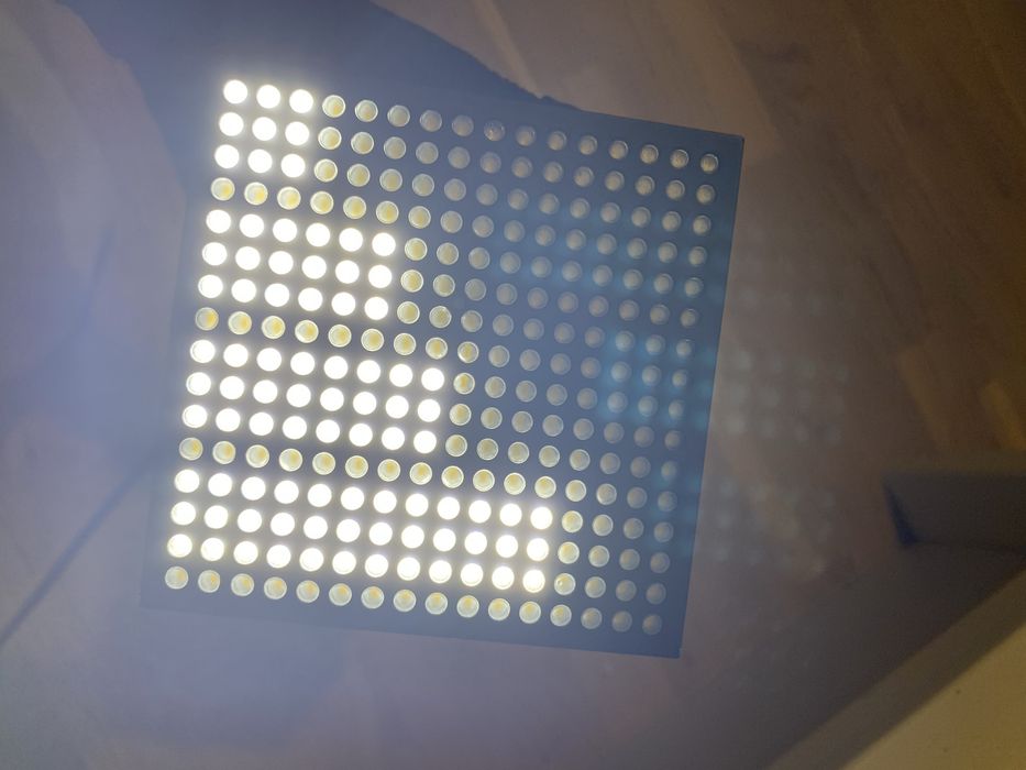 Party Light IKEA – aproape nou, multiple moduri de iluminare