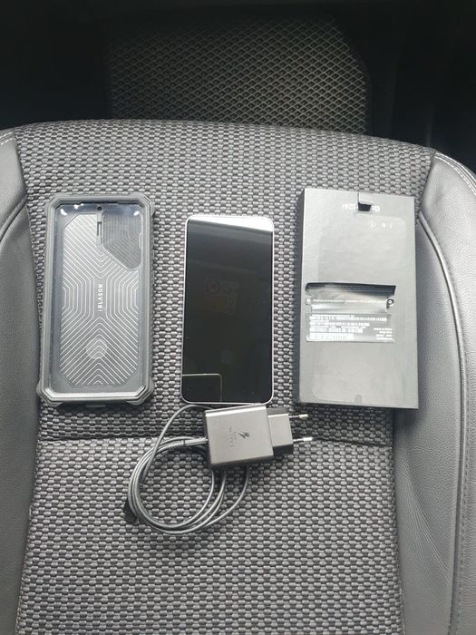 Samsung S24+ la cutie