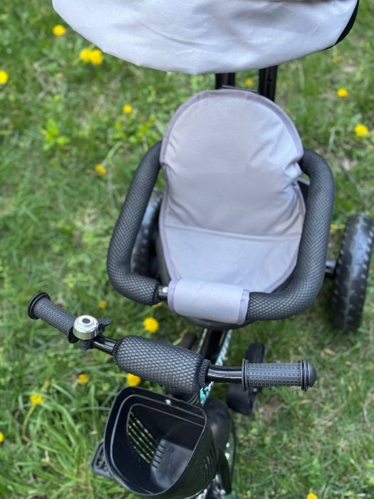 Yozgi soyabonli 3 g'ildirakli velosiped